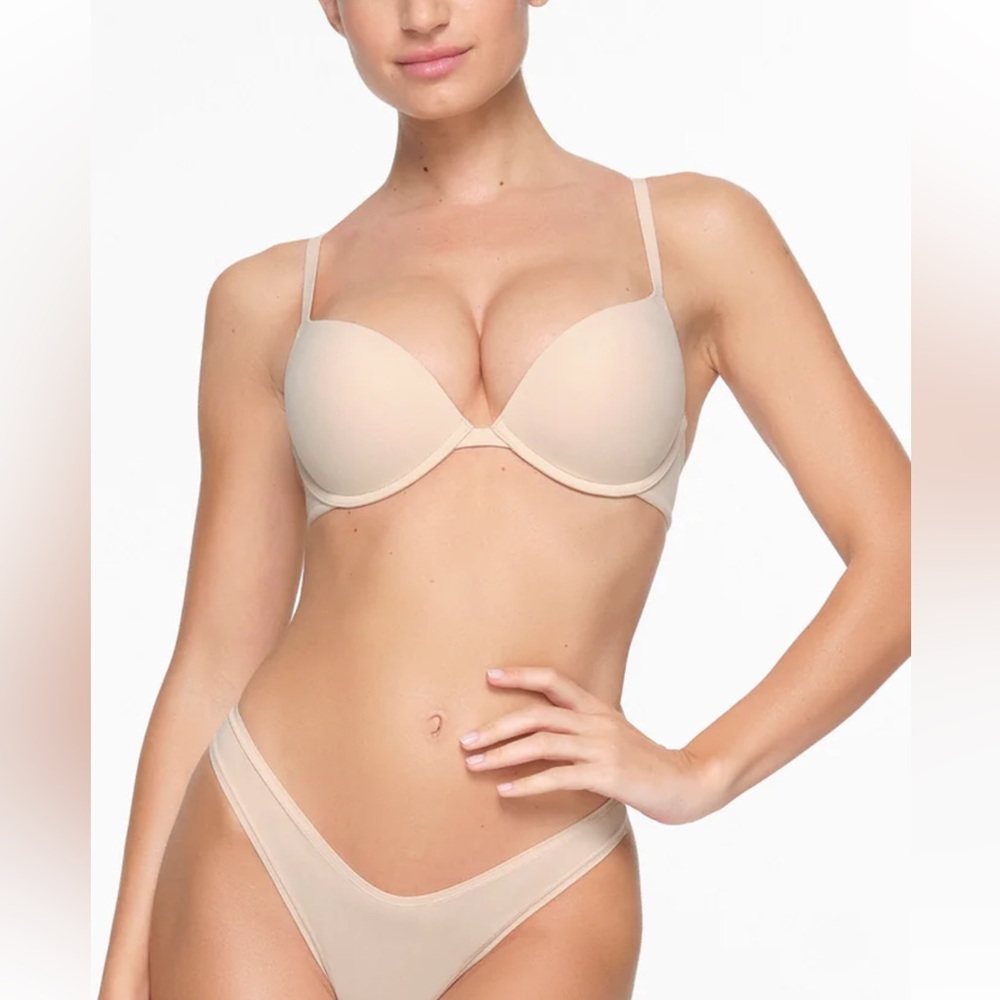 Skims fits everybody super push-up bra 32 DD